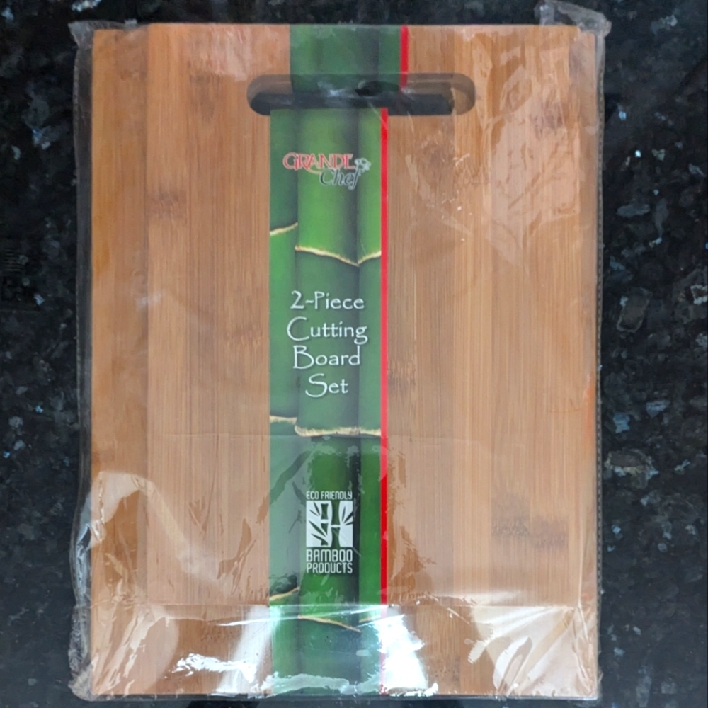 New "GRANDI CHEF" Bamboo Cutting Board 2-Pc Set, Eco Friendly